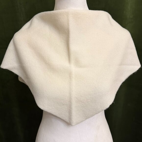 Ivory 100% Wool Shawl Wrap Scarf Soft - Picture 4 of 5